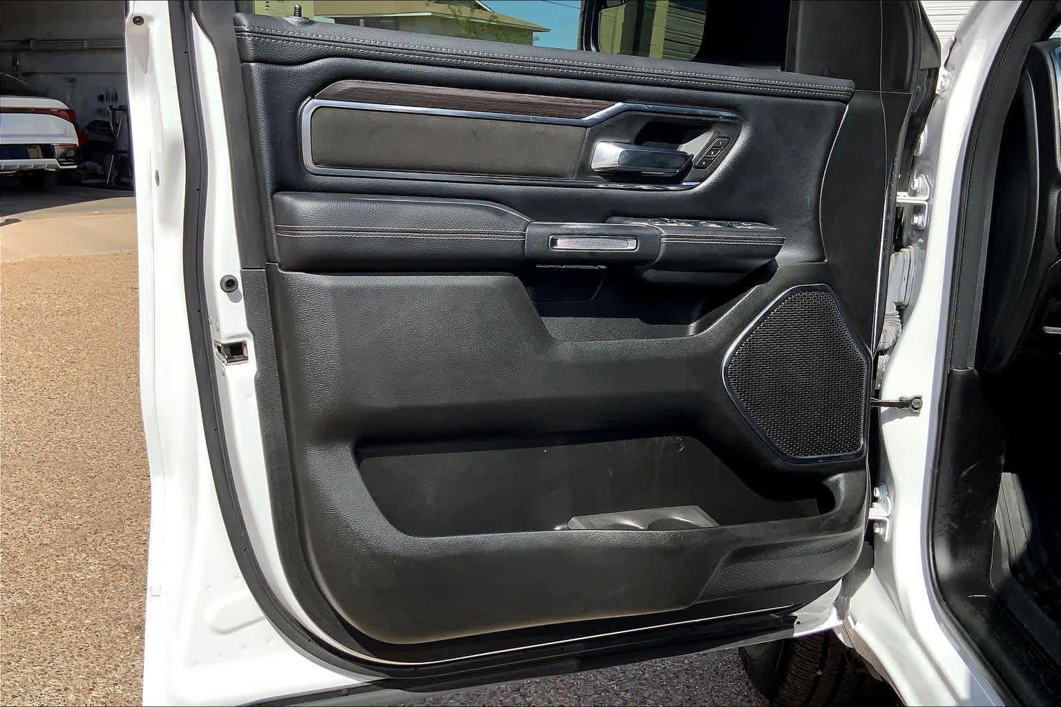 Used 2025 RAM 1500 Laramie w/ Laramie Southwest Edition AWD/4WD image 21