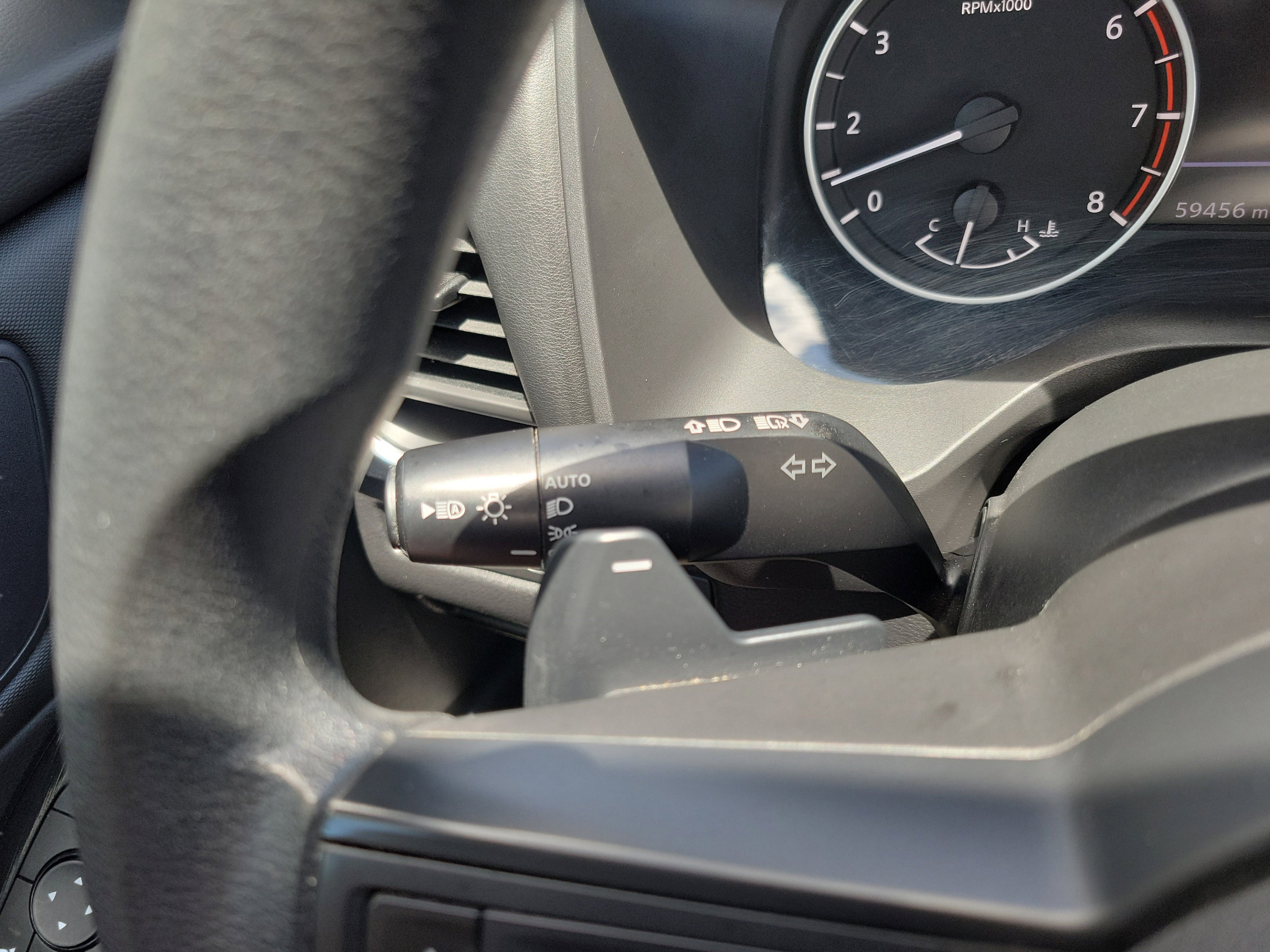 Used 2024 Nissan Rogue S AWD/4WD image 24