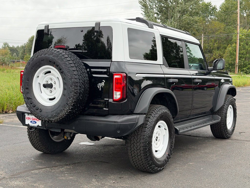 Certified 2025 Ford Bronco Heritage Edition AWD/4WD image 9