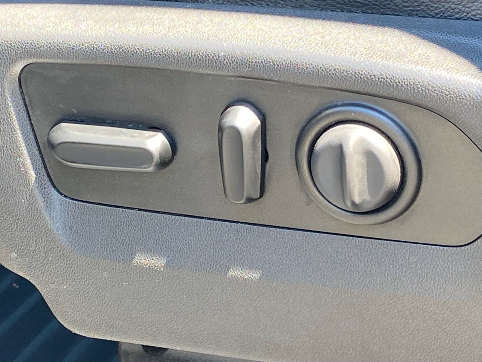 Used 2019 Chevrolet Silverado 1500 LT w/ All-Star Edition AWD/4WD image 16