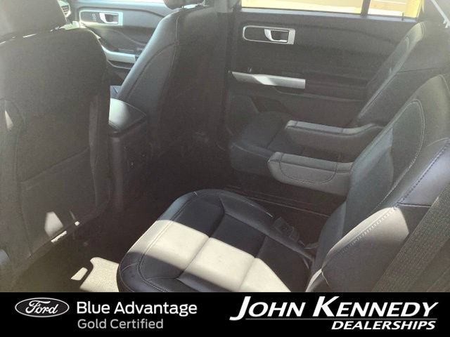 Certified 2023 Ford Explorer XLT w/ Equipment Group 202A AWD/4WD image 30