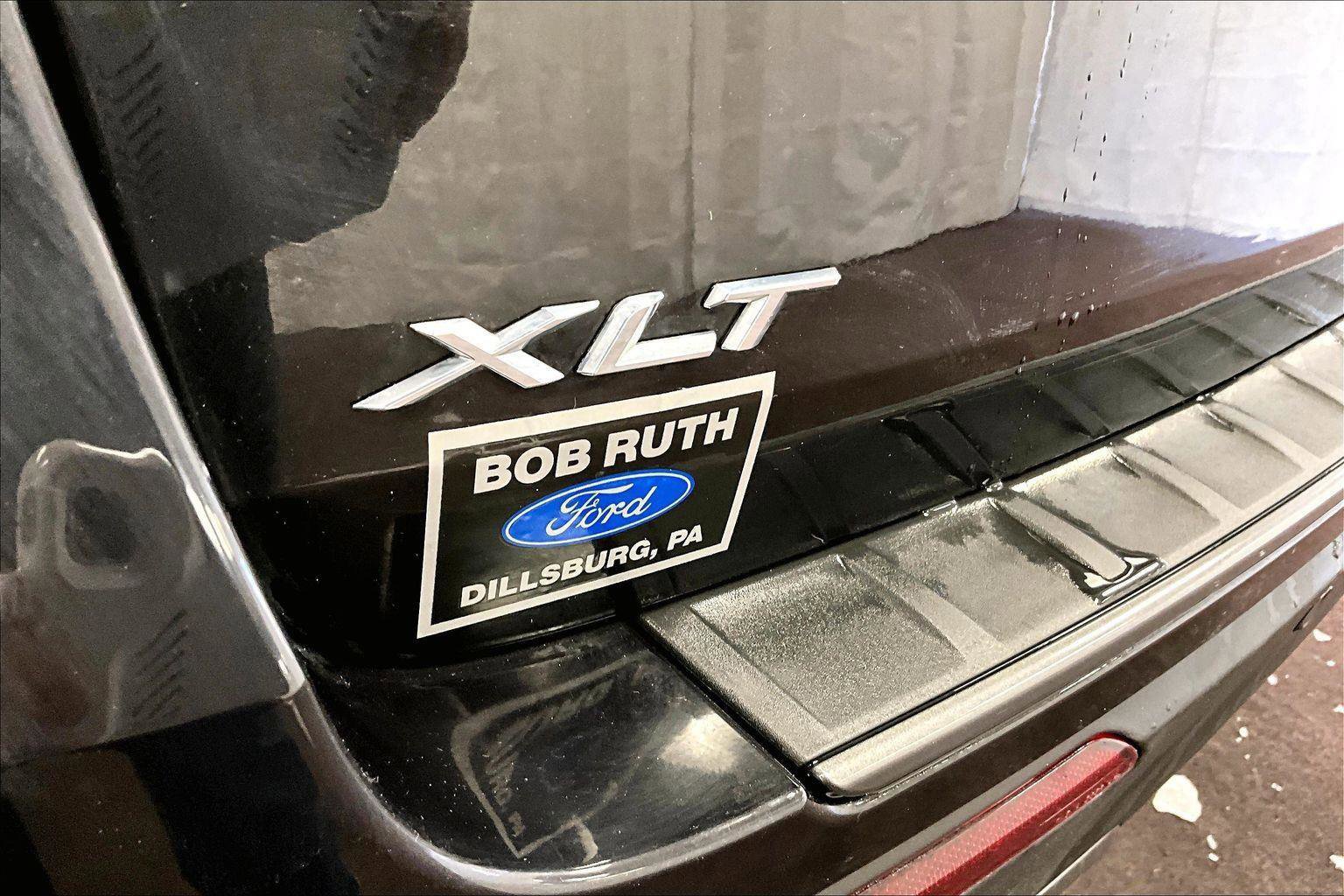 Certified 2023 Ford Explorer XLT w/ Equipment Group 202A image 13