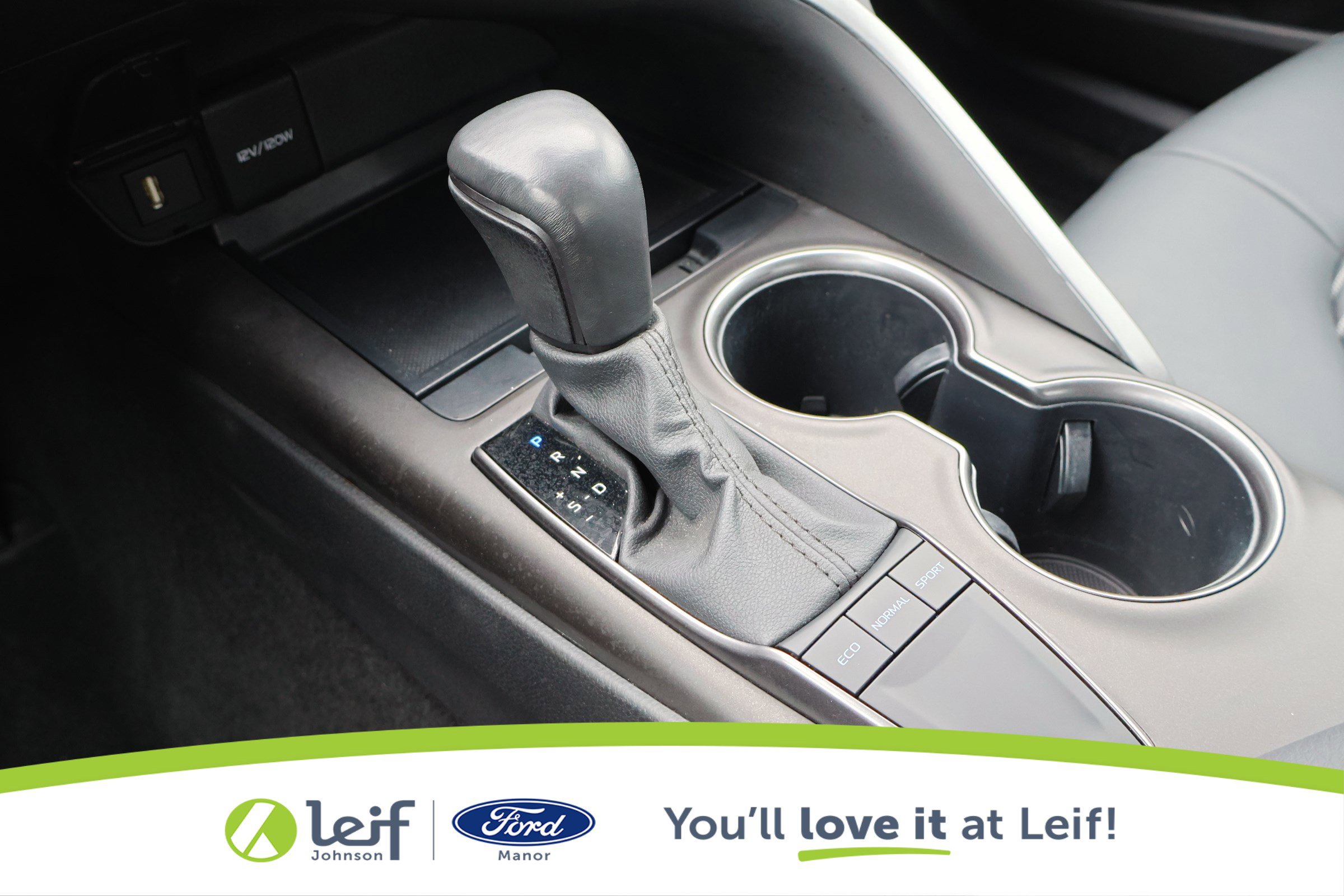 Used 2024 Toyota Camry SE image 22