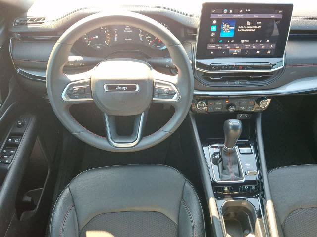 Used 2024 Jeep Compass Trailhawk AWD/4WD image 27