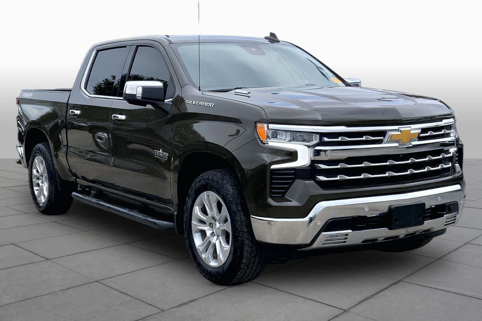Used 2023 Chevrolet Silverado 1500 LTZ AWD/4WD image 3