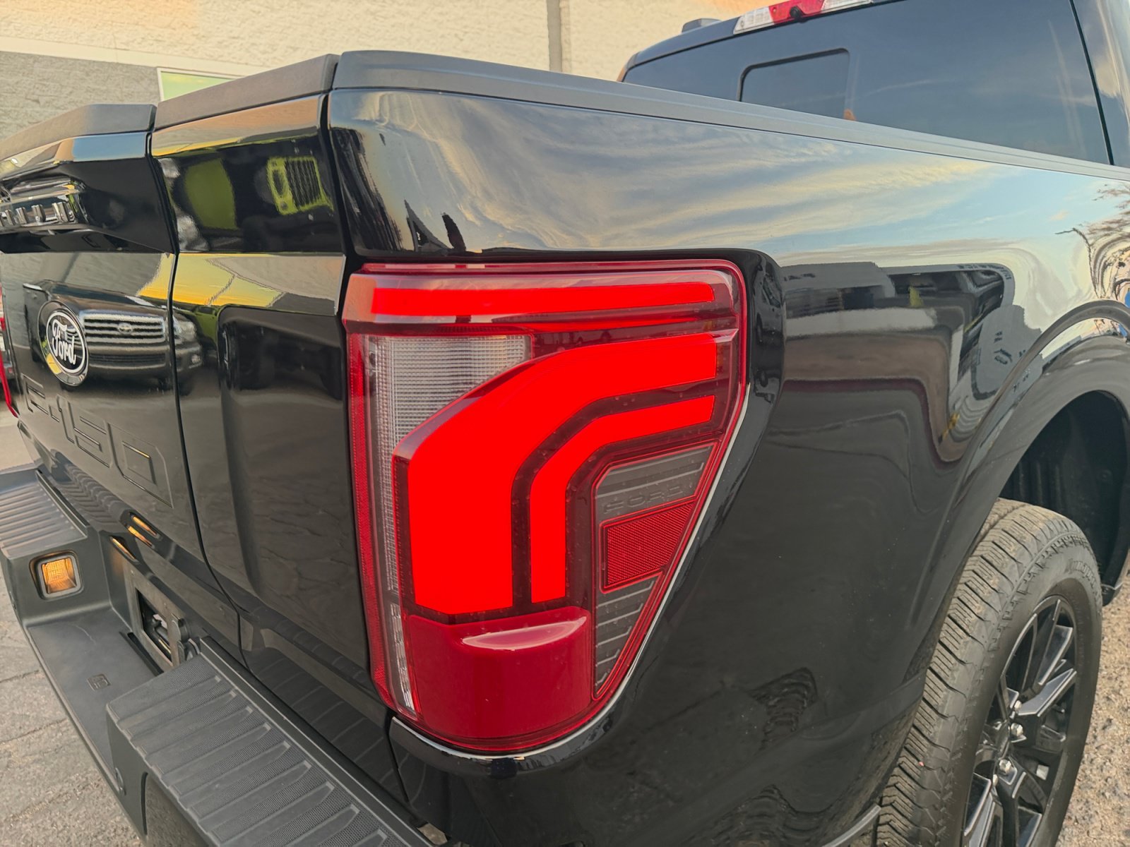 Certified 2025 Ford F150 Platinum AWD/4WD image 30
