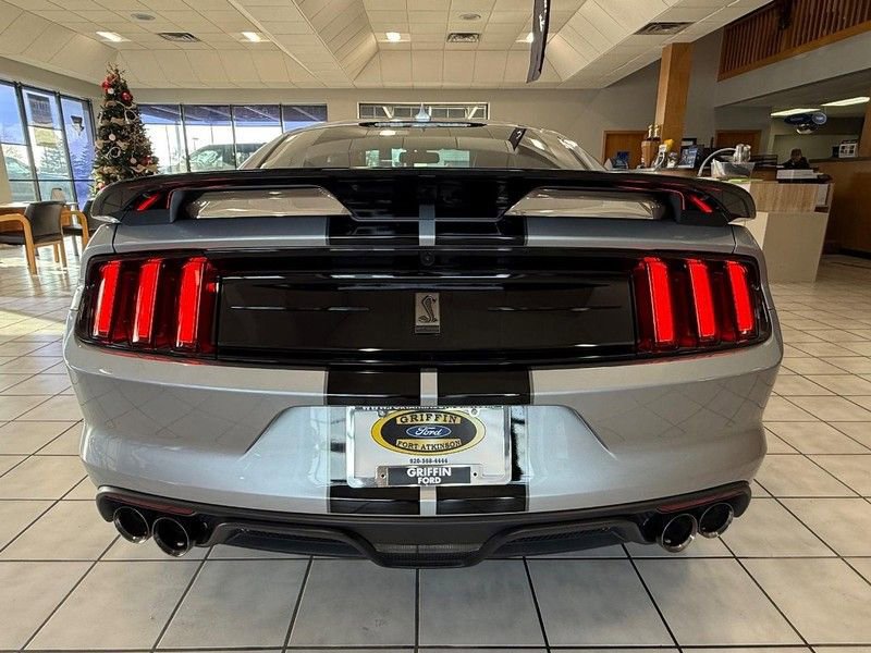 Certified 2020 Ford Mustang Shelby GT350 w/ Technology Package image 4