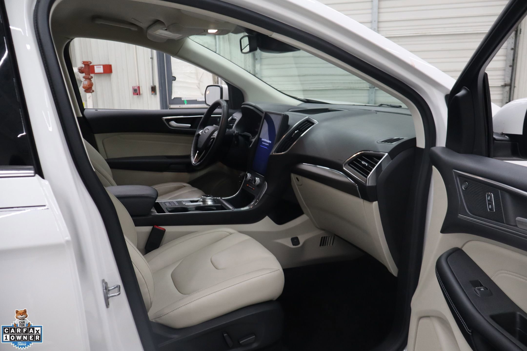 Certified 2022 Ford Edge Titanium AWD/4WD image 36