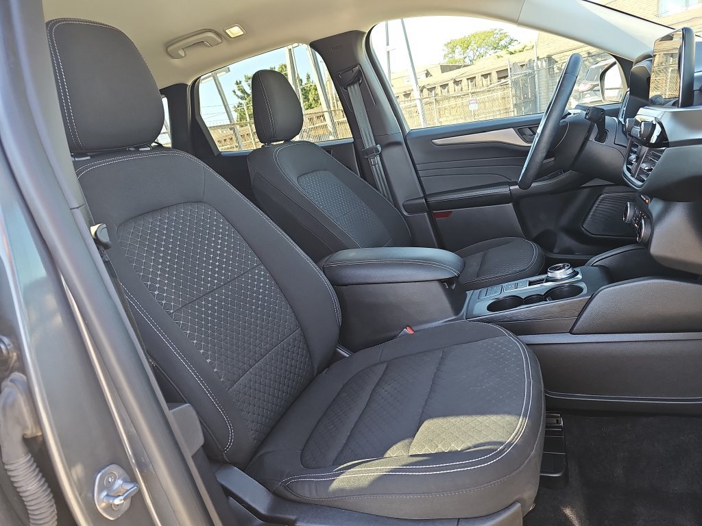 Certified 2023 Ford Escape Active AWD/4WD image 10