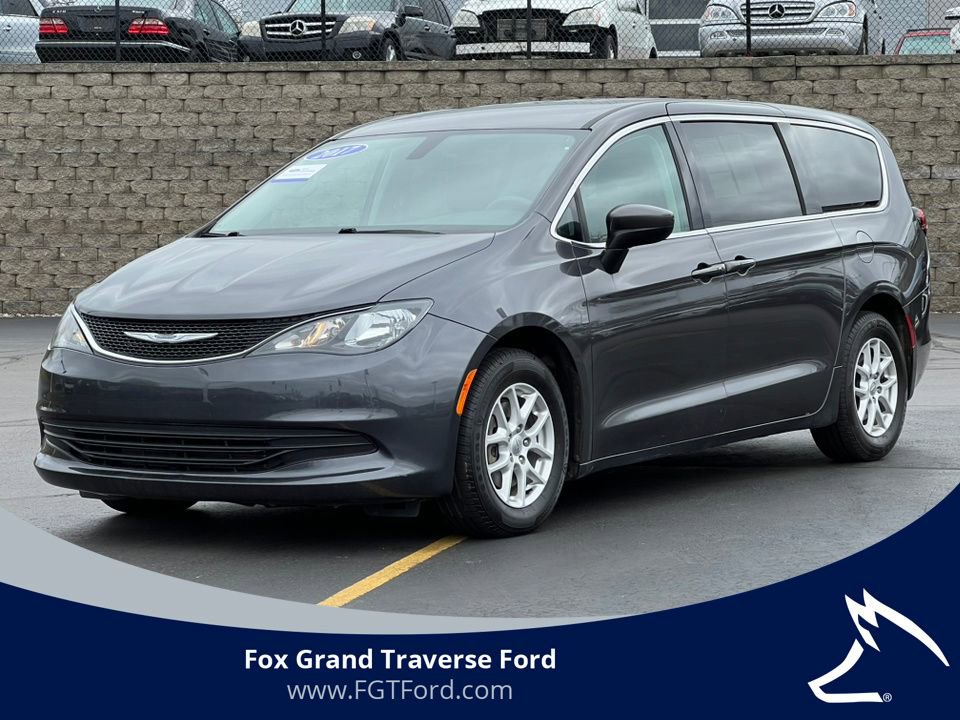Used 2017 Chrysler Pacifica Touring