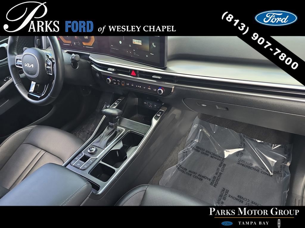 Used 2025 Kia Sorento EX w/ Panoramic Sunroof Package image 10