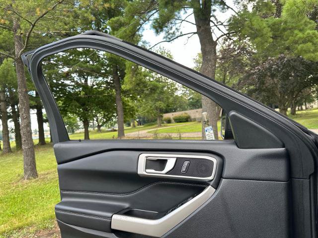 Certified 2023 Ford Explorer XLT AWD/4WD image 23