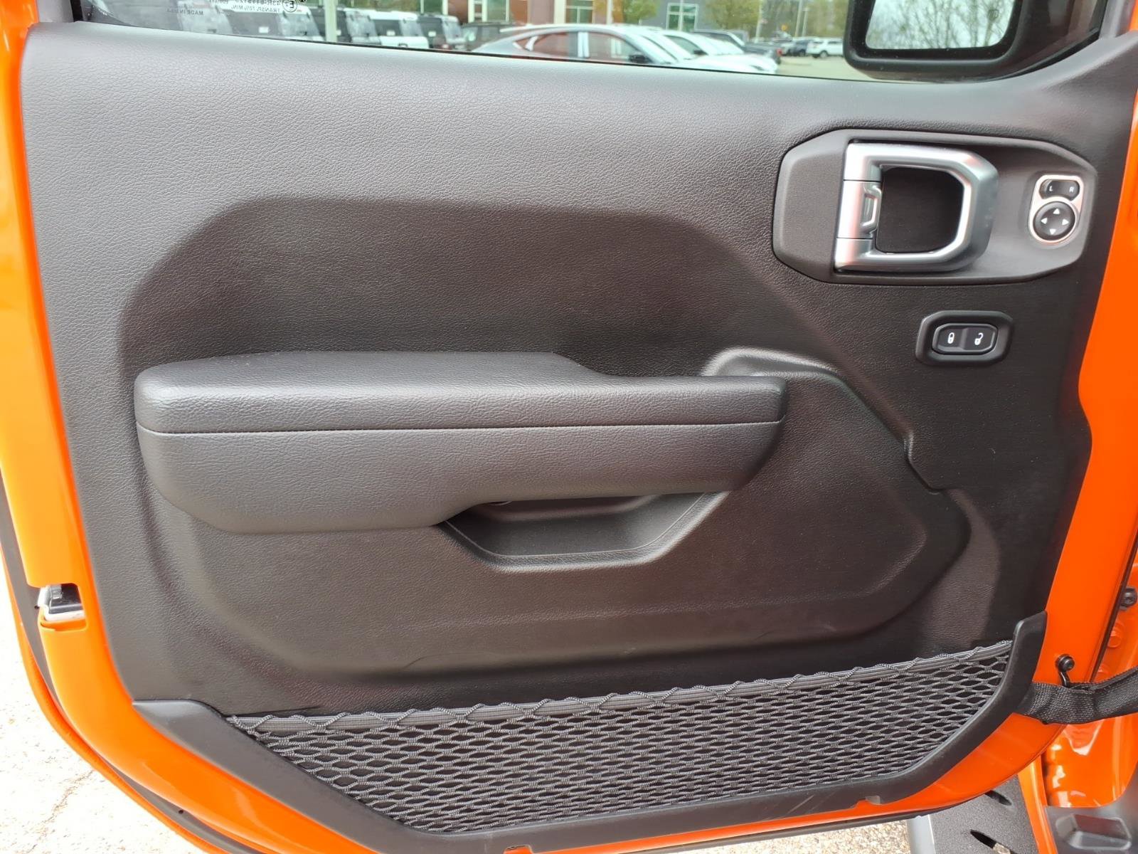 Used 2023 Jeep Wrangler Unlimited Sport AWD/4WD image 16