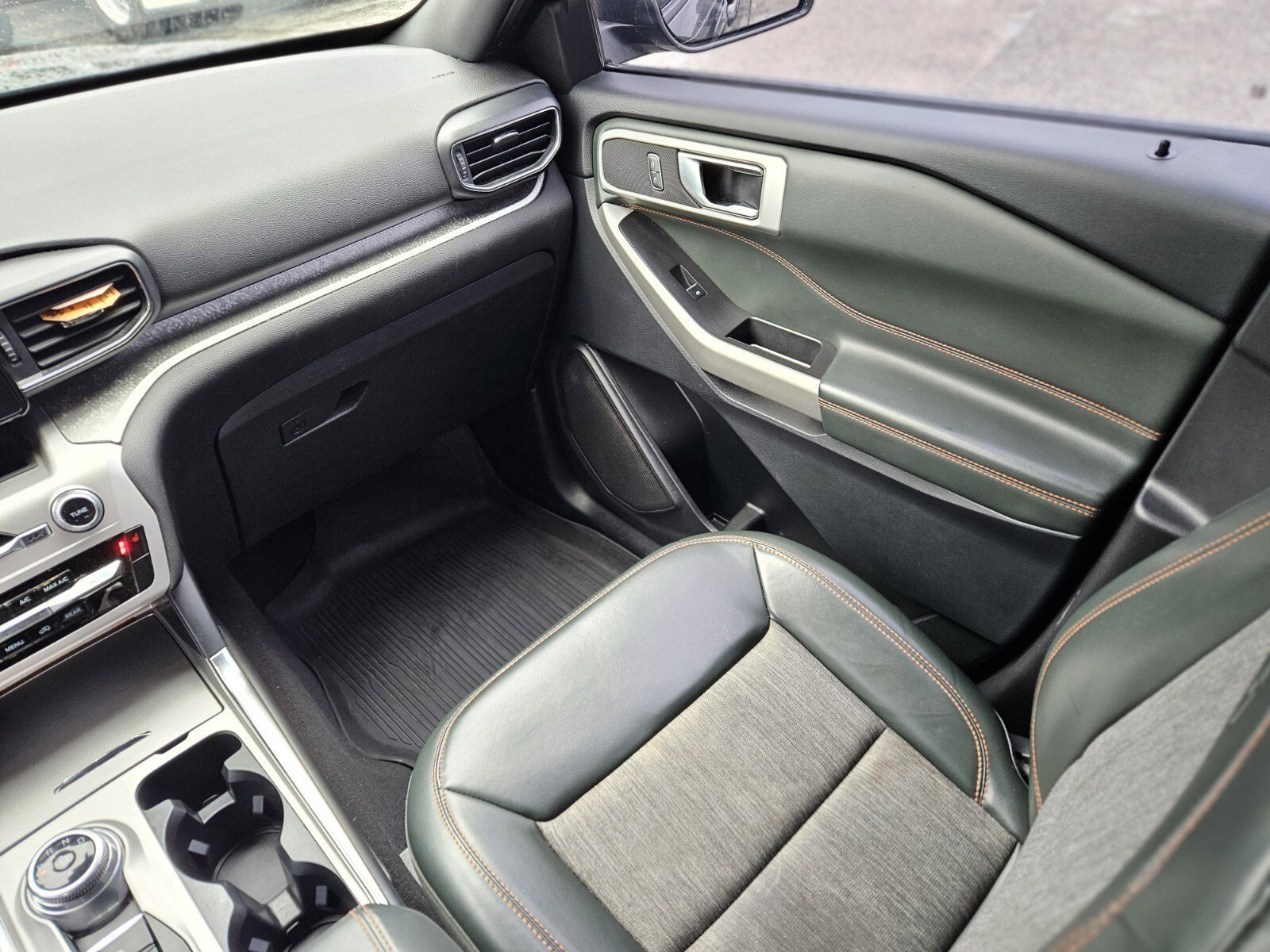 Certified 2022 Ford Explorer Timberline image 16