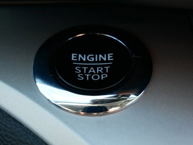 Certified 2022 Ford Explorer XLT w/ Equipment Group 202A image 24