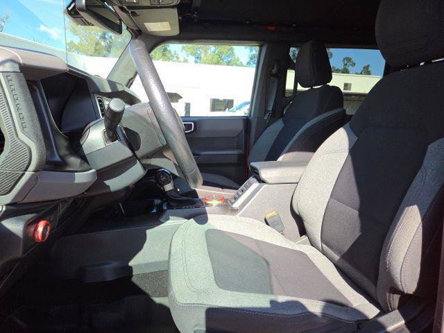 Certified 2022 Ford Bronco Big Bend w/ Sasquatch Package AWD/4WD image 32