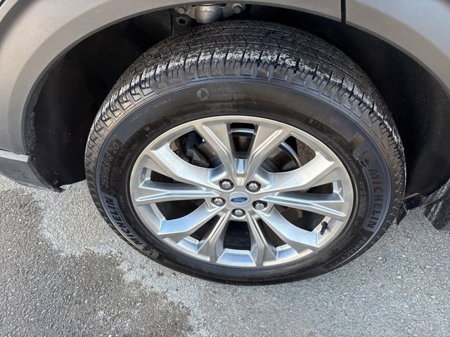 Certified 2024 Ford Explorer XLT w/ Equipment Group 202A image 10