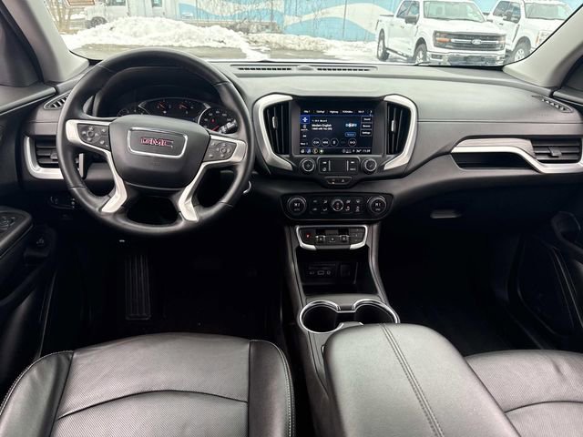 Used 2024 GMC Terrain SLT image 15