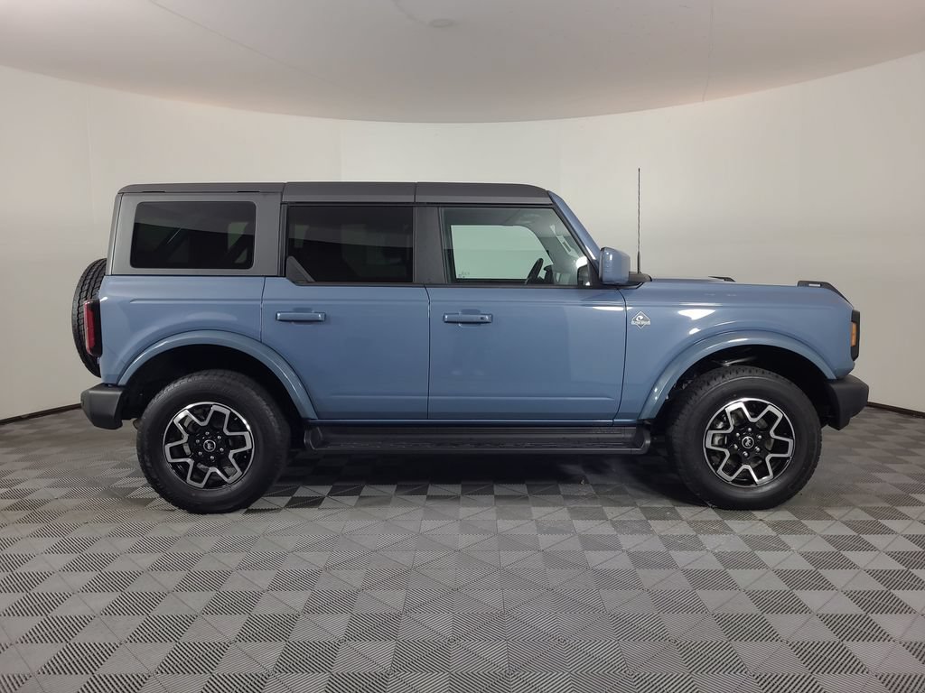 Certified 2025 Ford Bronco Outer Banks AWD/4WD image 2