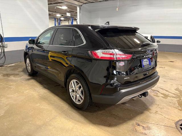 Certified 2024 Ford Edge SEL w/ Convenience Package image 3