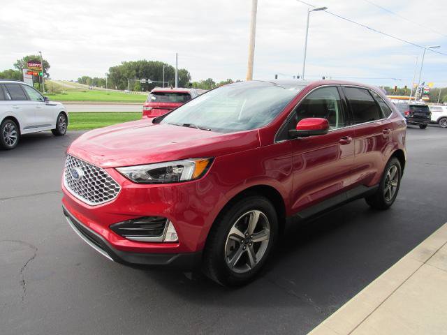 Certified 2024 Ford Edge SEL w/ Convenience Package AWD/4WD image 4