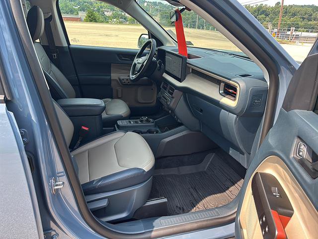 Certified 2025 Ford Maverick Lariat w/ 4K Tow Package AWD/4WD image 20