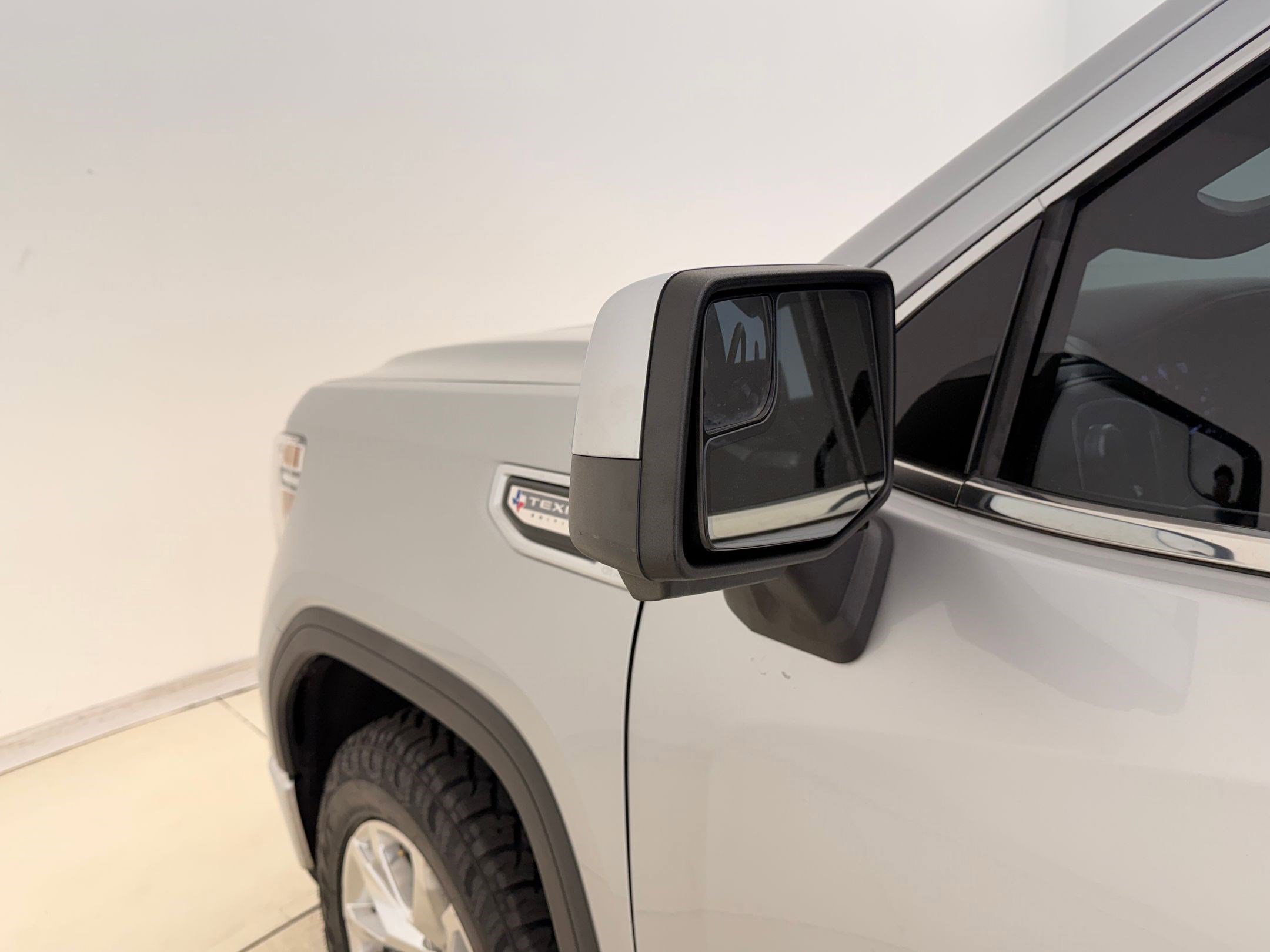 Used 2020 GMC Sierra 1500 SLT image 21