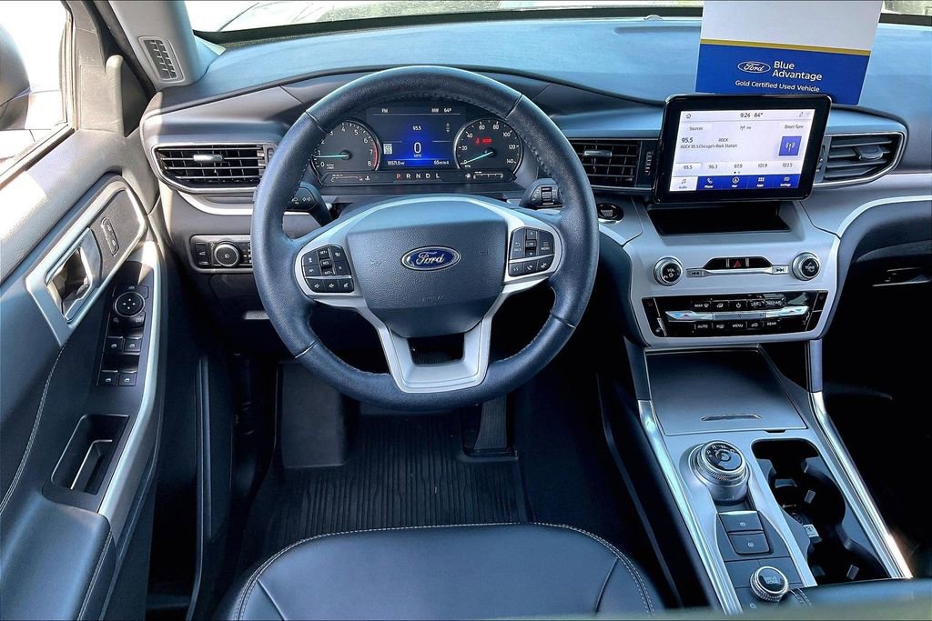 Certified 2023 Ford Explorer XLT w/ Equipment Group 202A image 4