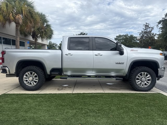 Used 2021 Chevrolet Silverado 2500 LT w/ Texas Edition AWD/4WD image 3