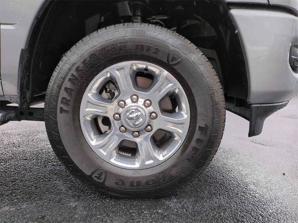 Used 2024 RAM 2500 Big Horn w/ Sport Appearance Package image 11