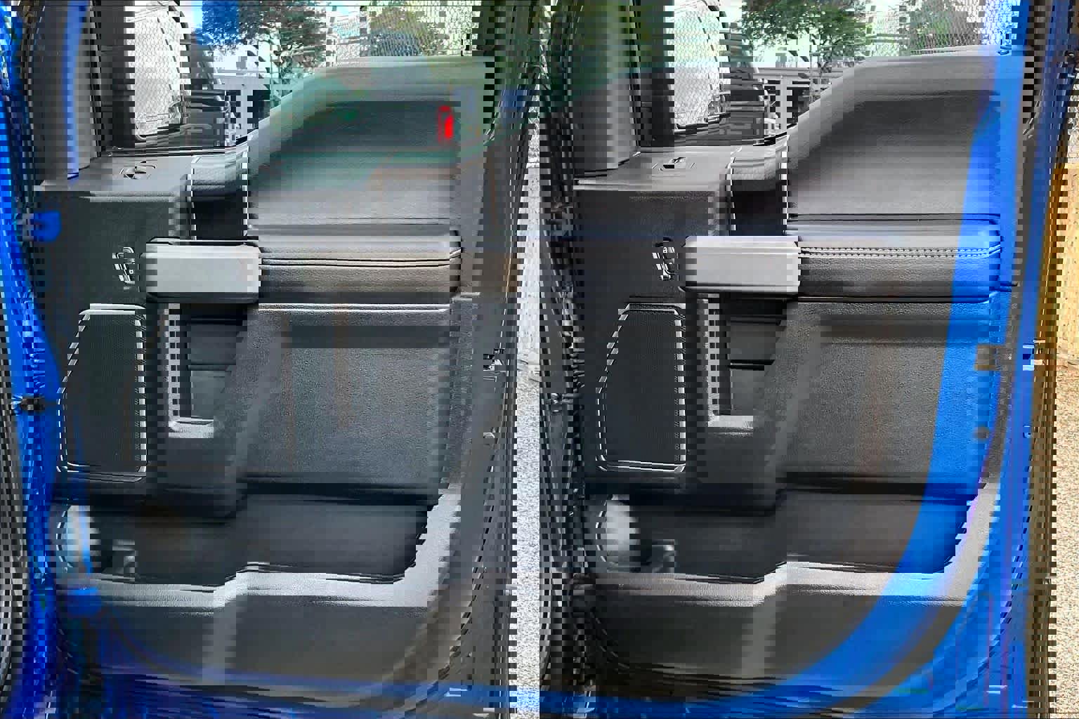 Certified 2018 Ford F150 Raptor w/ Equipment Group 802A Luxury image 25