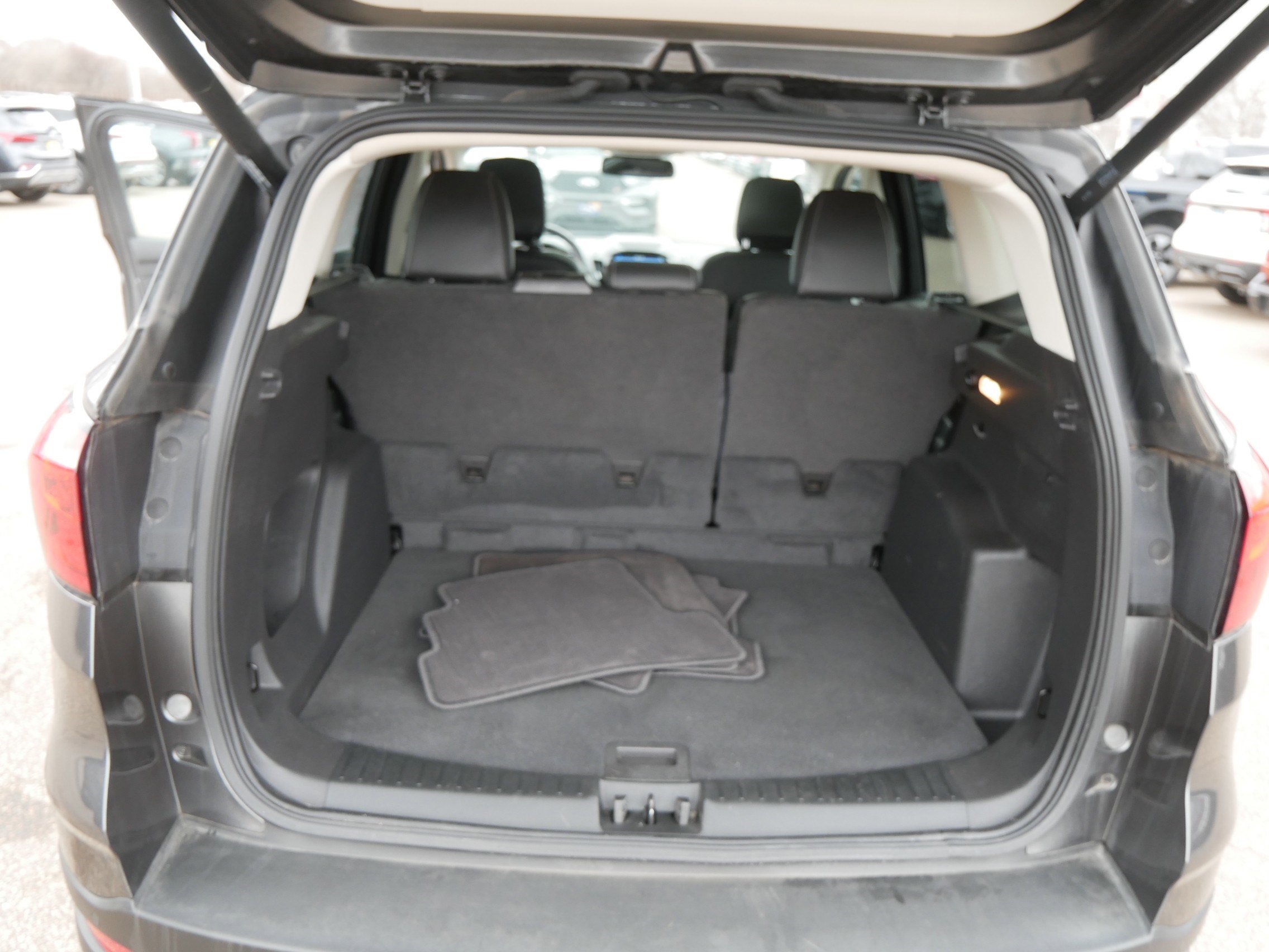 Certified 2019 Ford Escape SEL image 18