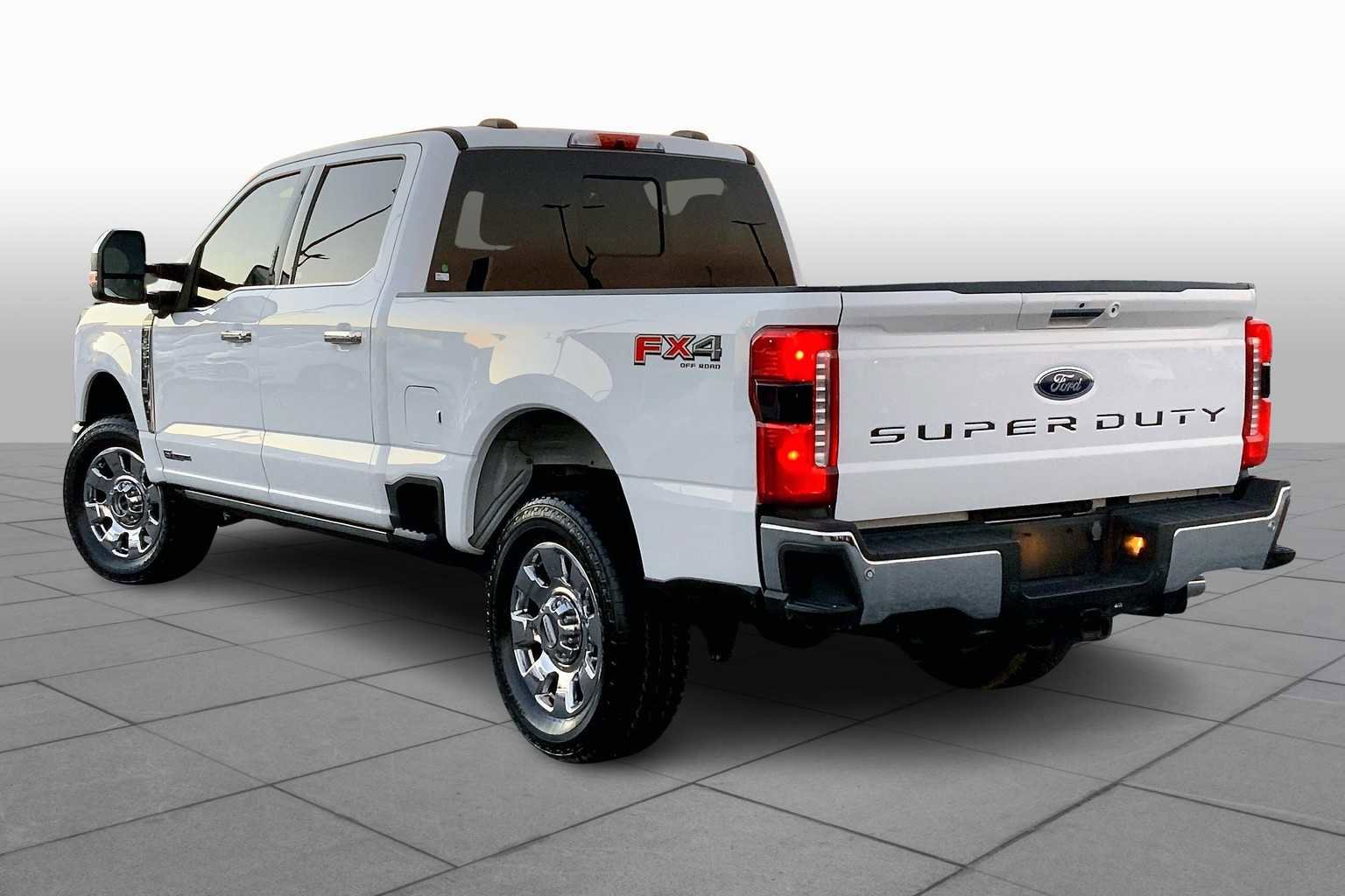 Certified 2024 Ford F250 Lariat w/ Lariat Ultimate Package image 11