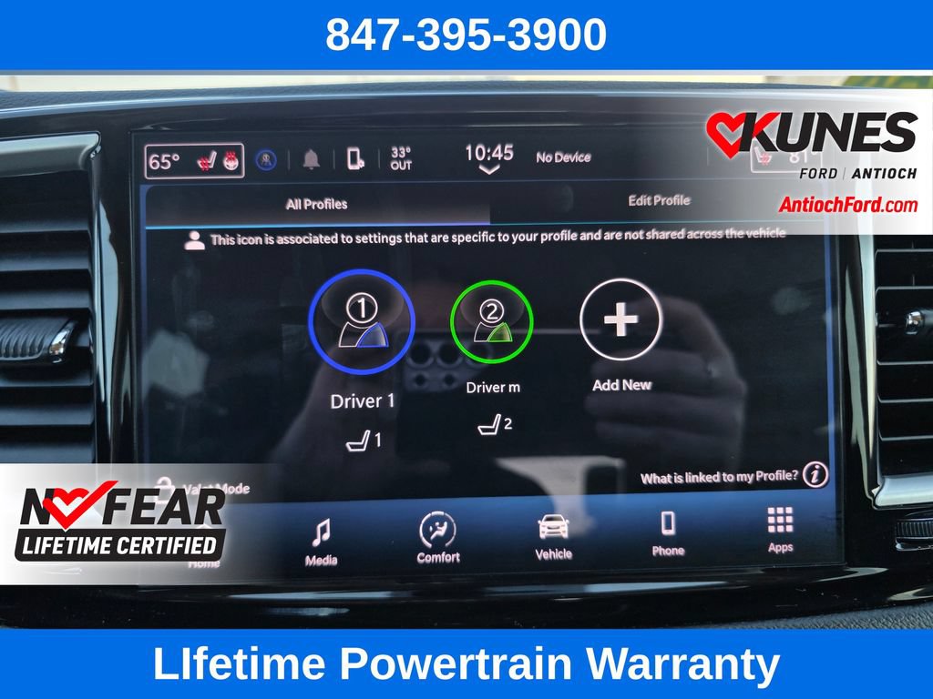 Used 2024 Chrysler Pacifica Touring-L FWD image 58