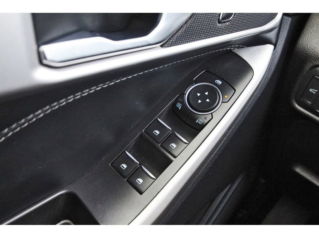 Certified 2022 Ford Explorer XLT w/ Equipment Group 202A image 23