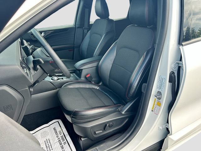 Certified 2023 Ford Escape ST-Line AWD/4WD image 28