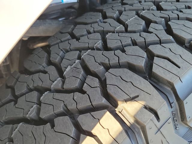 Certified 2023 Ford F150 Lariat w/ Equipment Group 502A High image 36