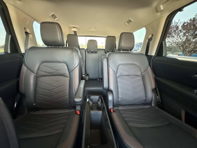 Used 2023 Nissan Pathfinder Platinum AWD/4WD image 15