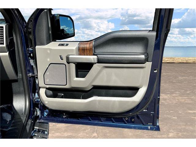 Certified 2019 Ford F150 Lariat w/ Equipment Group 502A Luxury AWD/4WD image 31