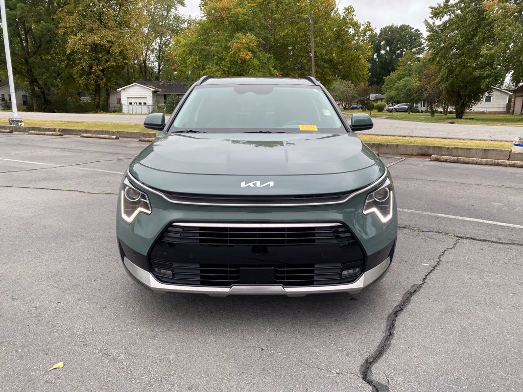 Used 2026 Kia Niro FWD image 2