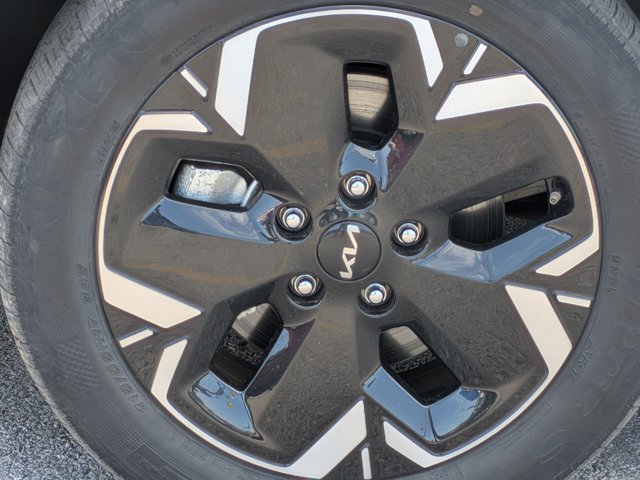 Used 2024 Kia Niro Wind FWD image 10