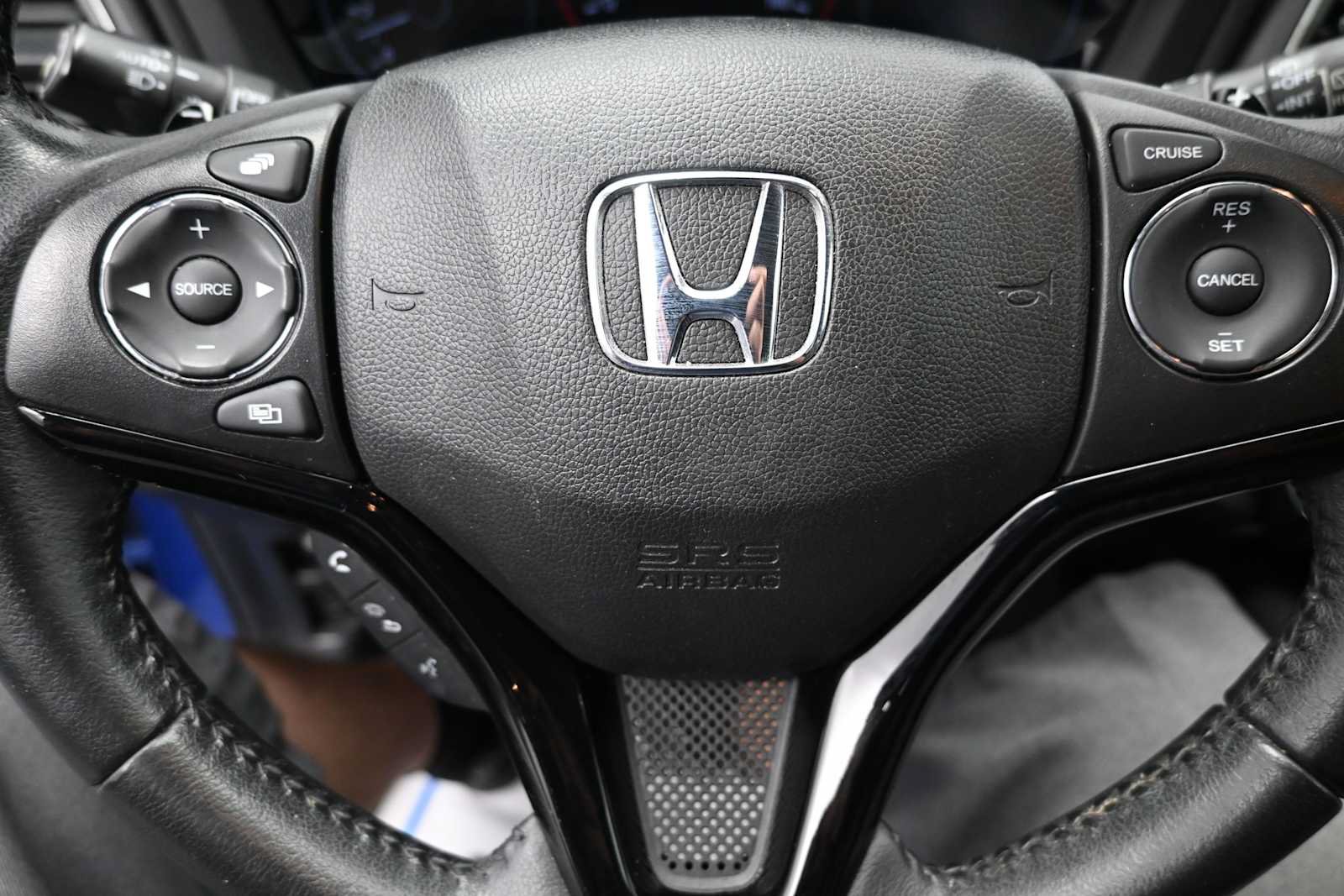 Used 2018 Honda HR-V EX-L image 17