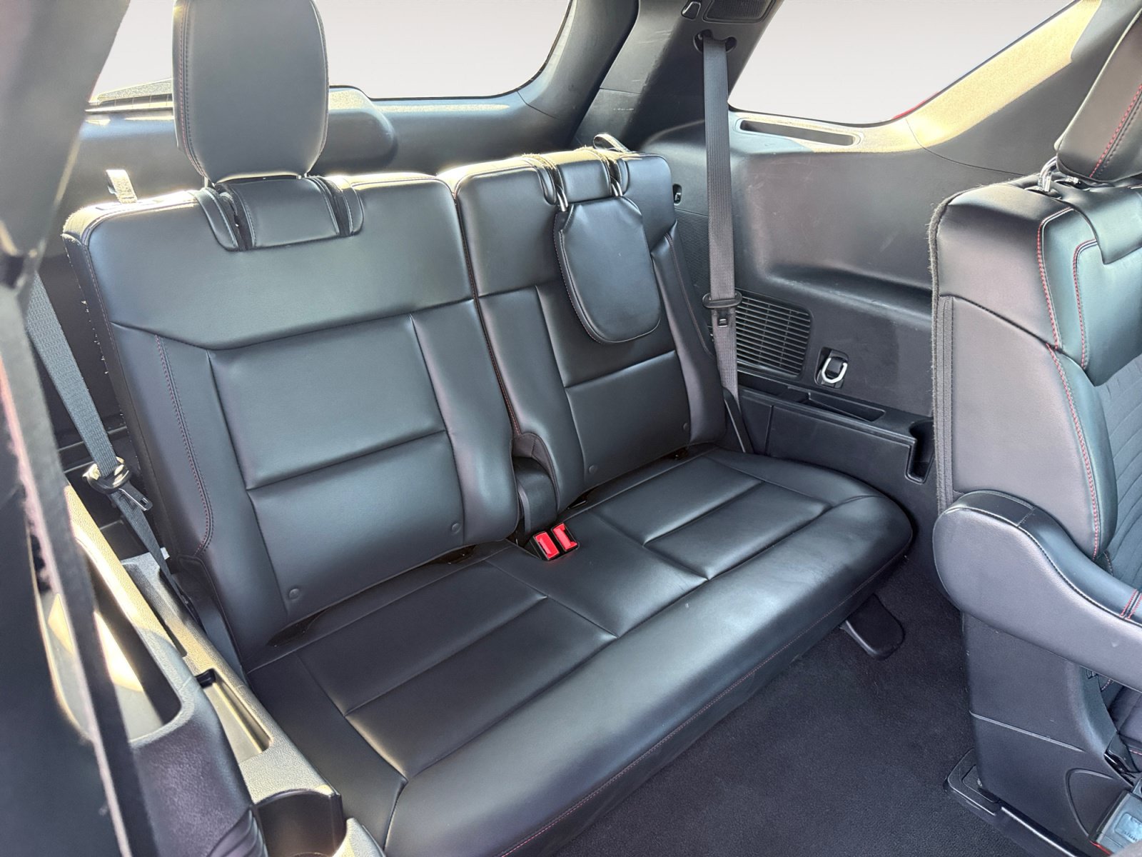 Certified 2025 Ford Explorer ST-Line AWD/4WD image 19