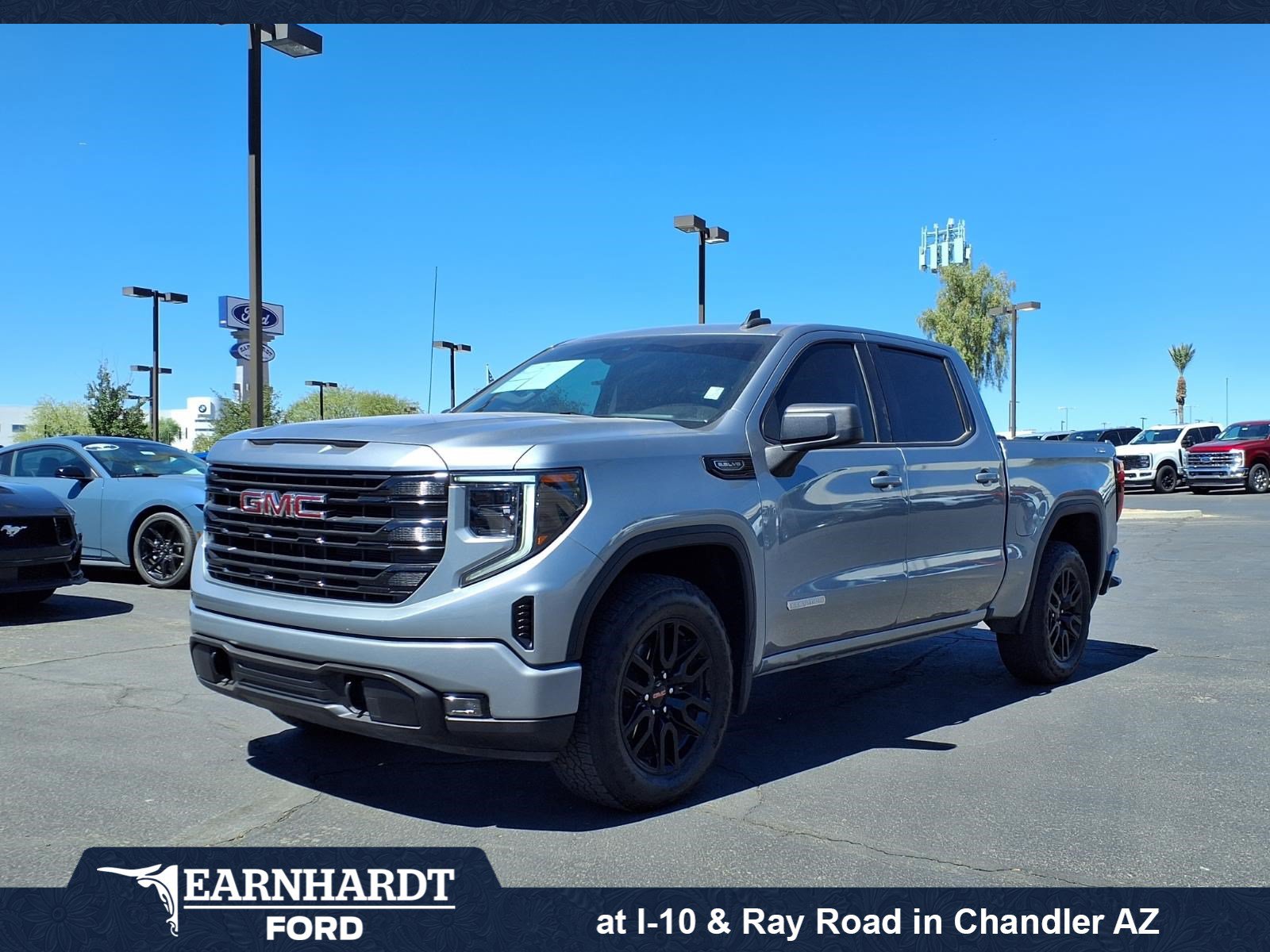 Used 2025 GMC Sierra 1500 Elevation AWD/4WD image 1