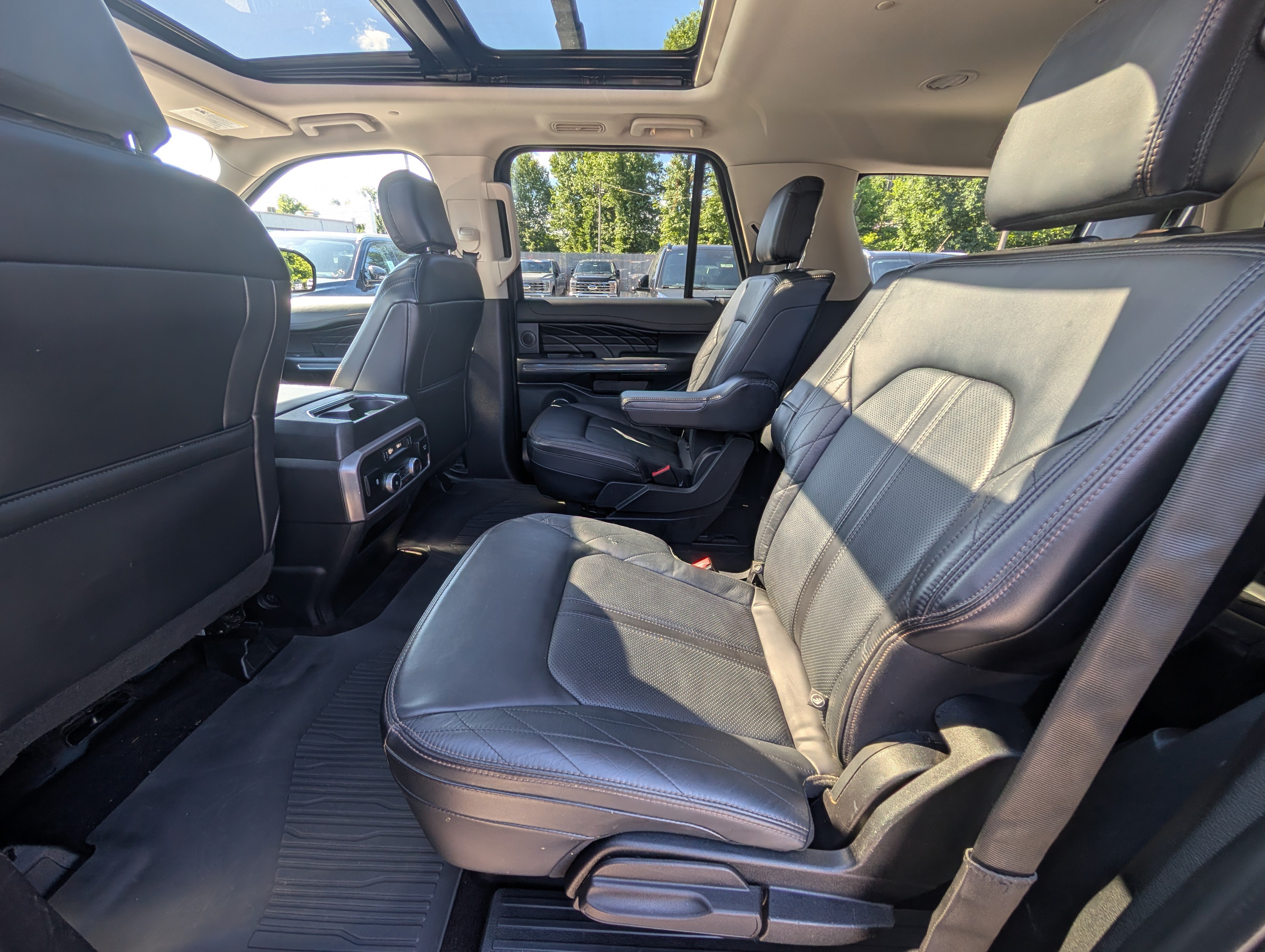 Certified 2020 Ford Expedition Max Platinum AWD/4WD image 18