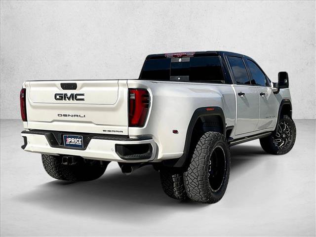 Used 2024 GMC Sierra 3500 Denali Ultimate AWD/4WD image 2