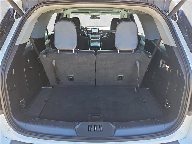 Certified 2022 Ford Explorer XLT w/ Equipment Group 202A image 6