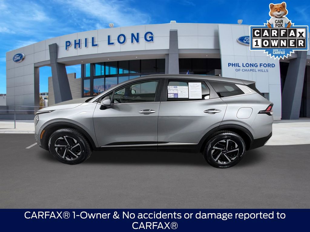Used 2023 Kia Sportage LX AWD/4WD image 2