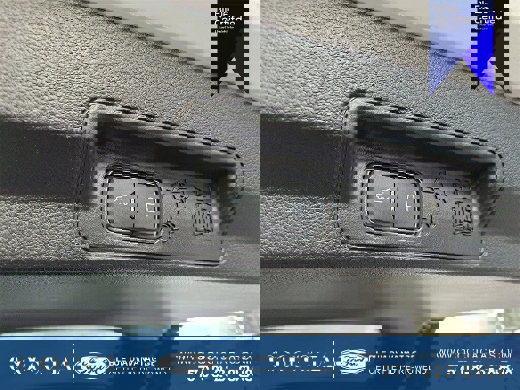 Certified 2022 Ford Explorer XLT w/ Equipment Group 202A image 31