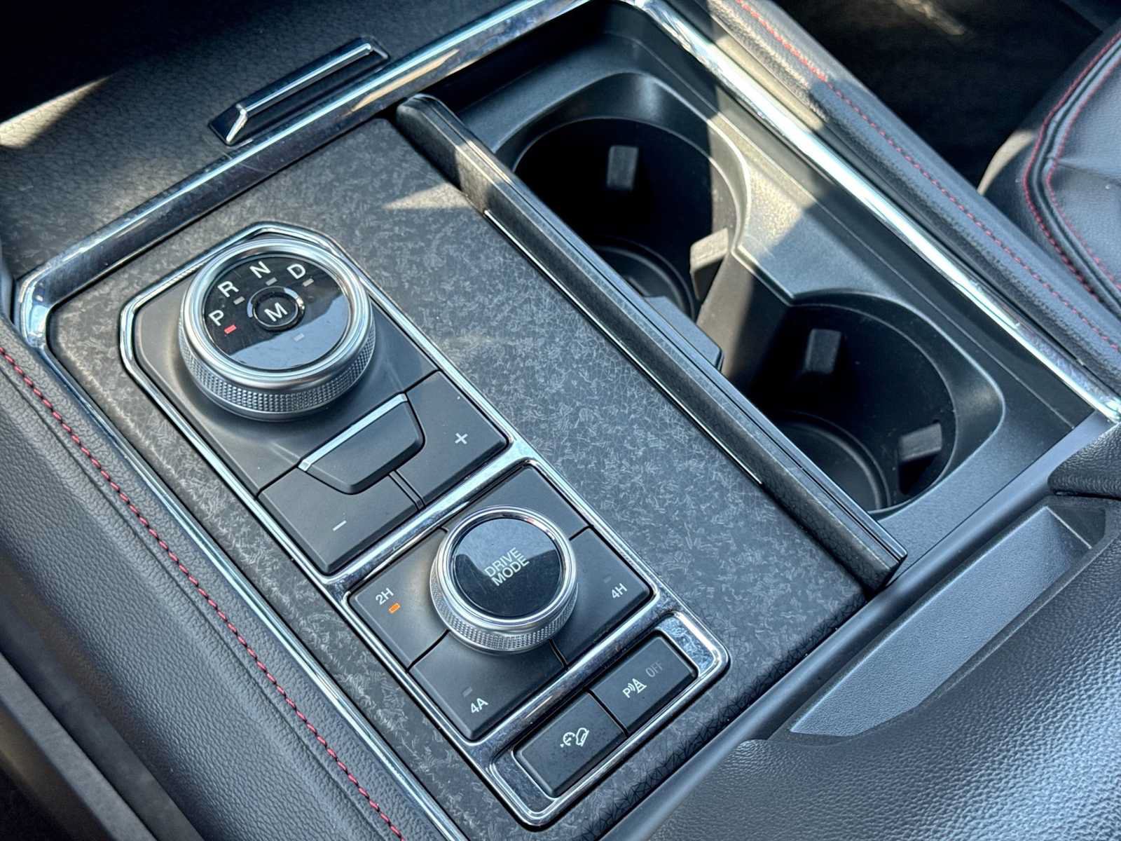Certified 2024 Ford Expedition Limited AWD/4WD image 34